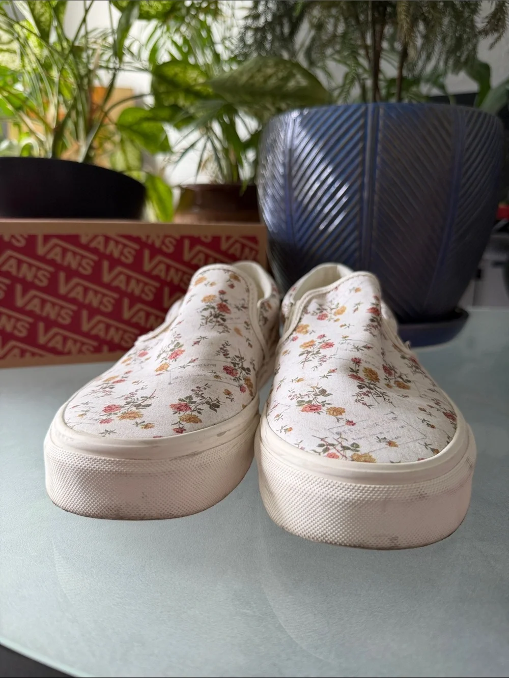 Vans Women's Slip-On Sneakers White Floral Print - Picture 3 of 6